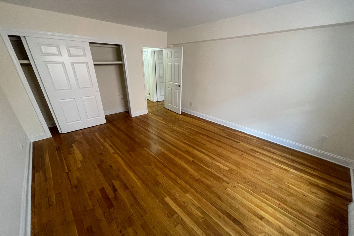 Apartment 150th Street  Queens, NY 11367, MLS-RD5396-14