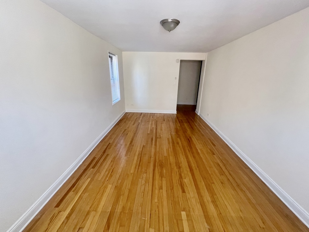 Apartment 77th Street  Queens, NY 11372, MLS-RD5403-8