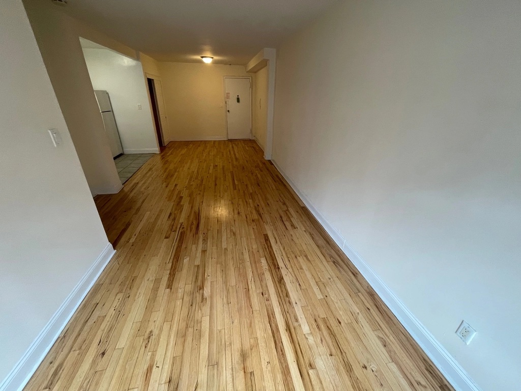 Apartment Elbertson Street Queens, NY 11377, MLS-RD5404-12