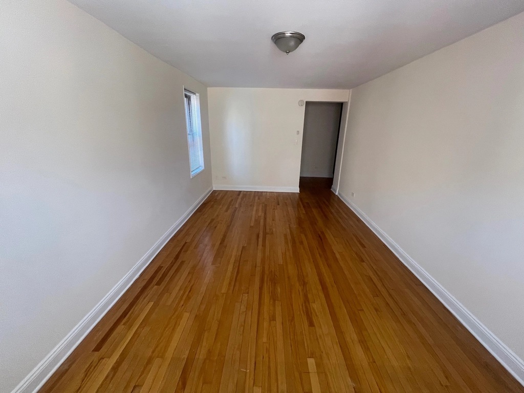 Apartment 77th Street  Queens, NY 11372, MLS-RD5405-9