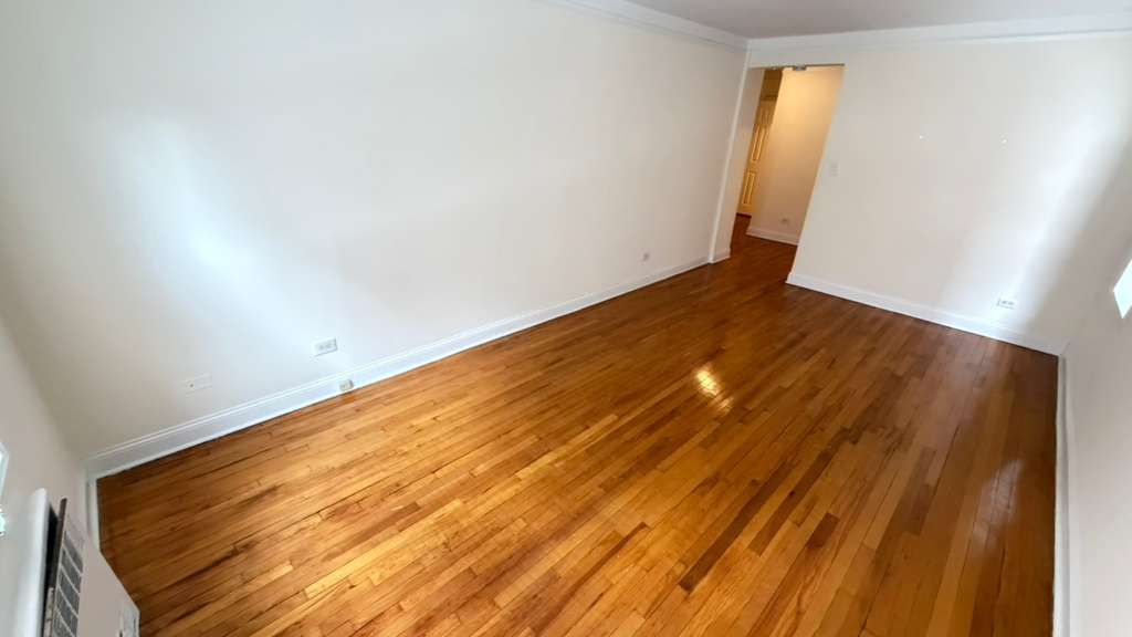 Apartment 77th Street  Queens, NY 11372, MLS-RD5405-14