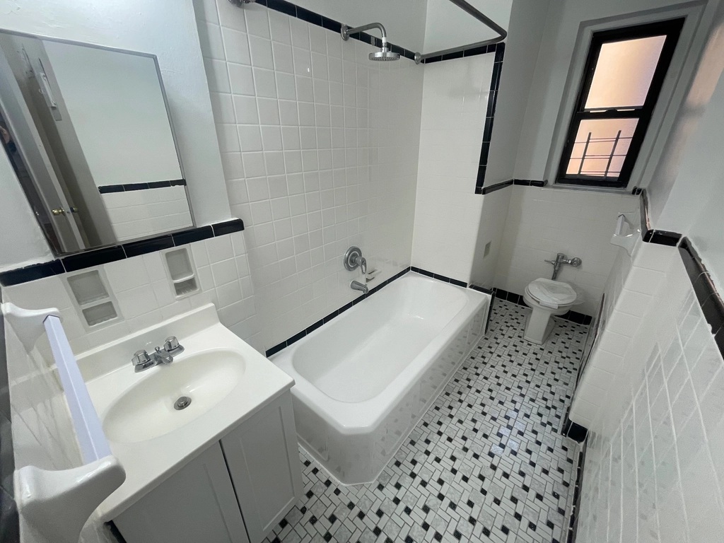 Apartment 63rd Drive  Queens, NY 11374, MLS-RD5406-19