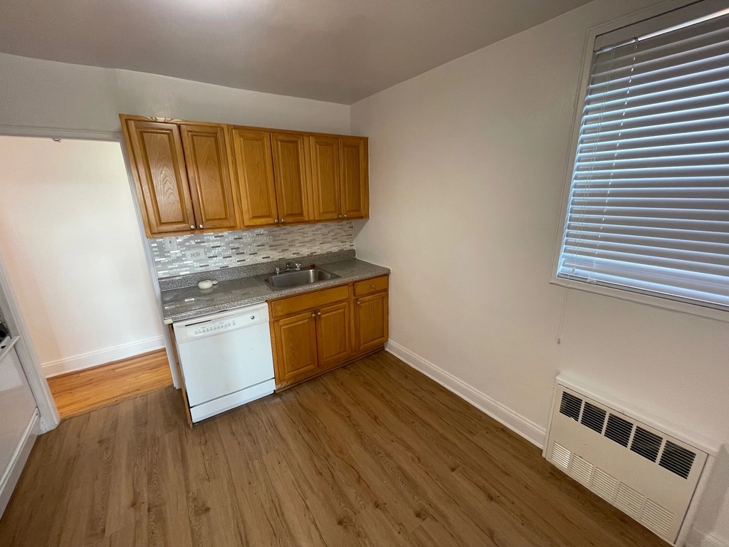 Apartment 102nd Street Queens, NY 11375, MLS-RD5421-3