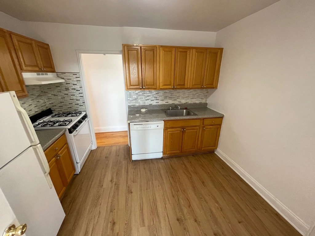 Apartment 102nd Street Queens, NY 11375, MLS-RD5421-4