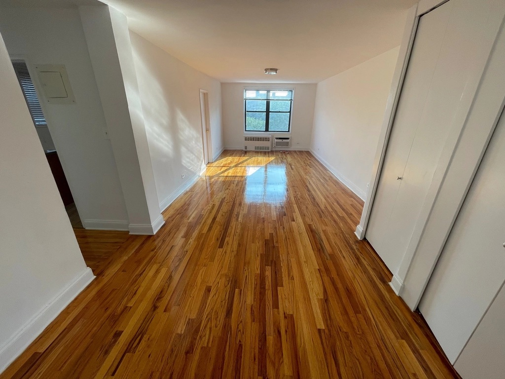 Apartment 102nd Street Queens, NY 11375, MLS-RD5421-13