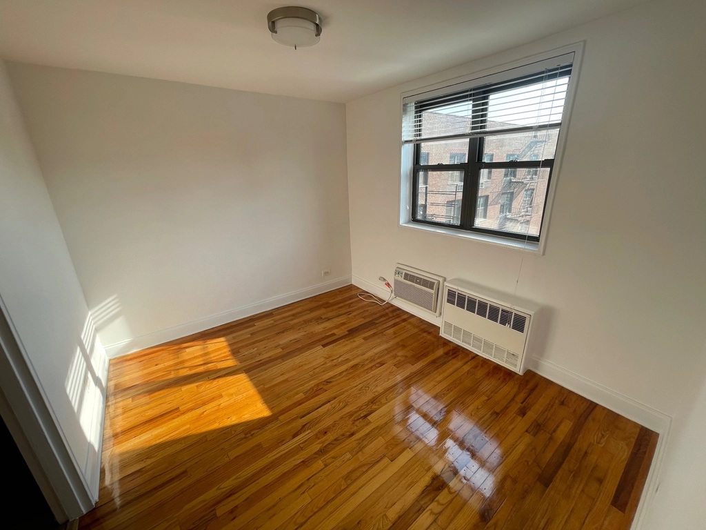Apartment 102nd Street Queens, NY 11375, MLS-RD5421-14