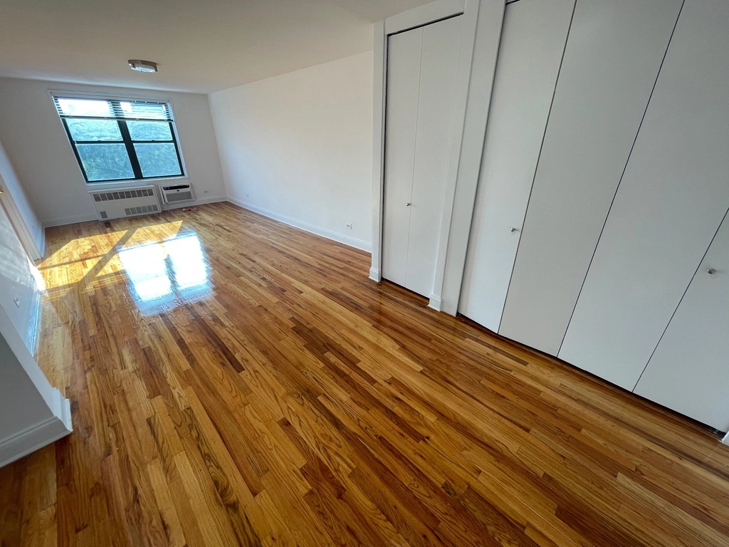 Apartment 102nd Street Queens, NY 11375, MLS-RD5421-15