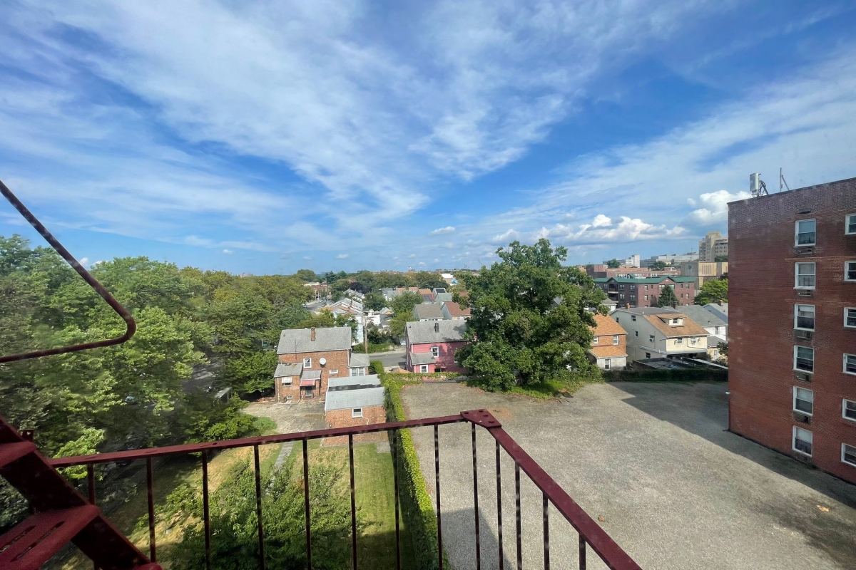 Apartment 79th Avenue  Queens, NY 11367, MLS-RD5430-19