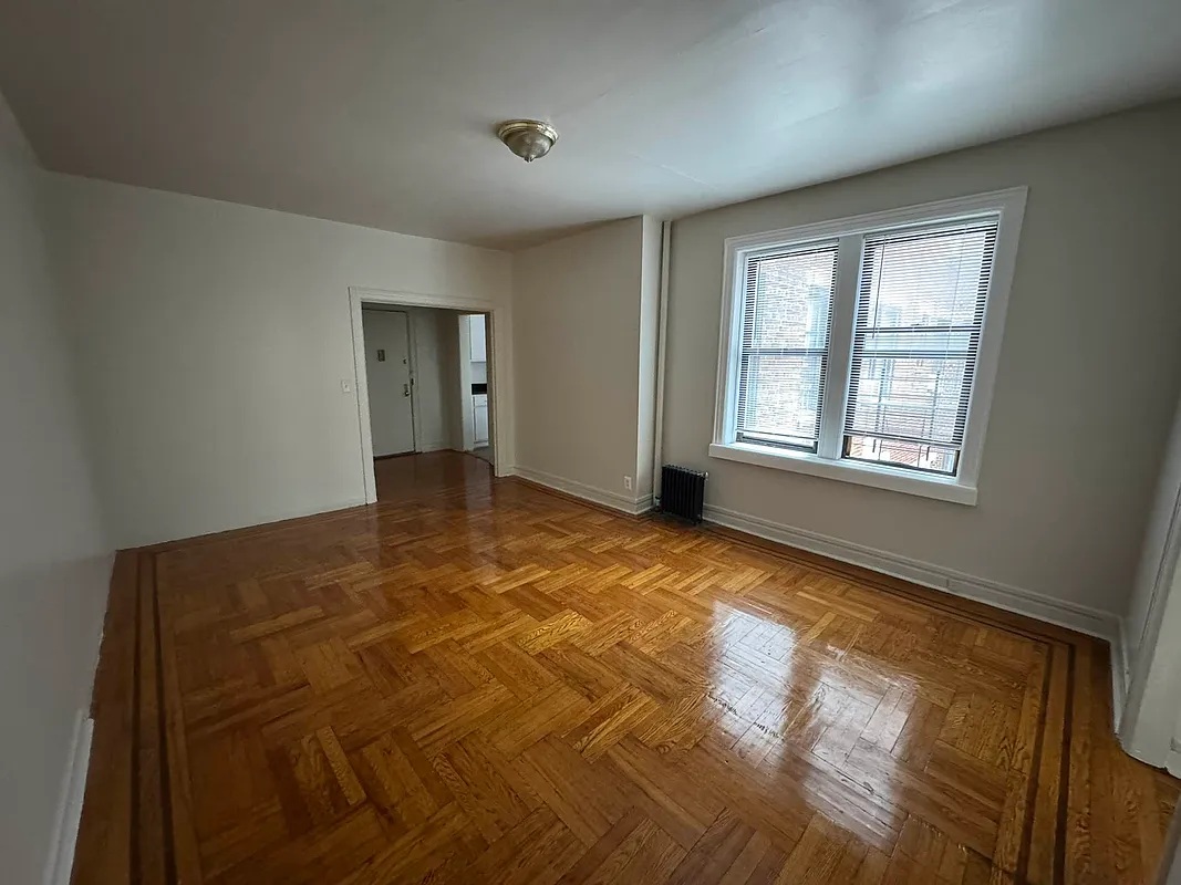 Apartment 35th Avenue Queens, NY 11372, MLS-RD5431-7