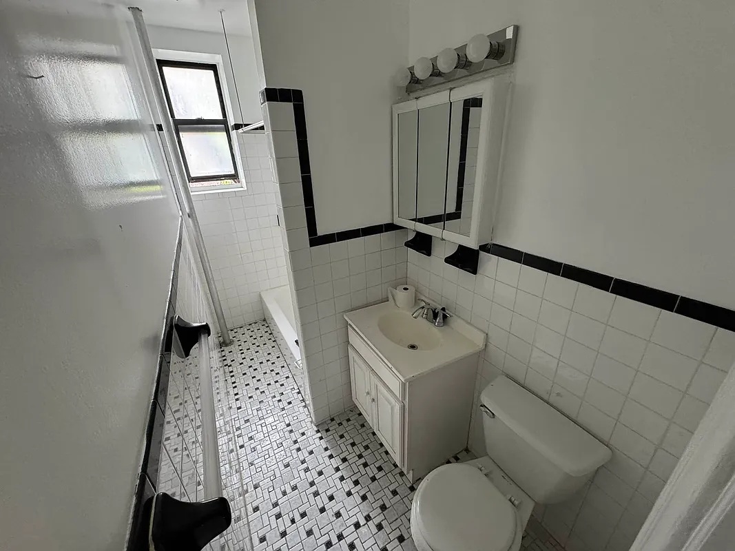 Apartment 35th Avenue Queens, NY 11372, MLS-RD5431-12