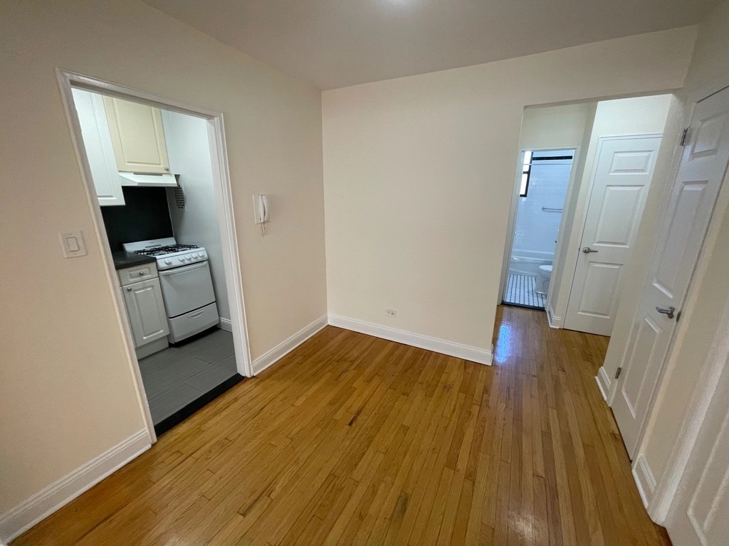 Apartment 37th Avenue Queens, NY 11372, MLS-RD5435-6