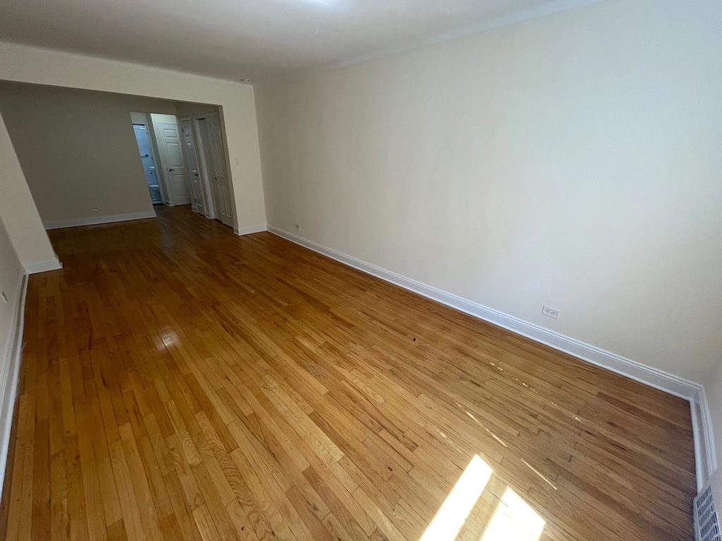 Apartment 37th Avenue Queens, NY 11372, MLS-RD5435-14