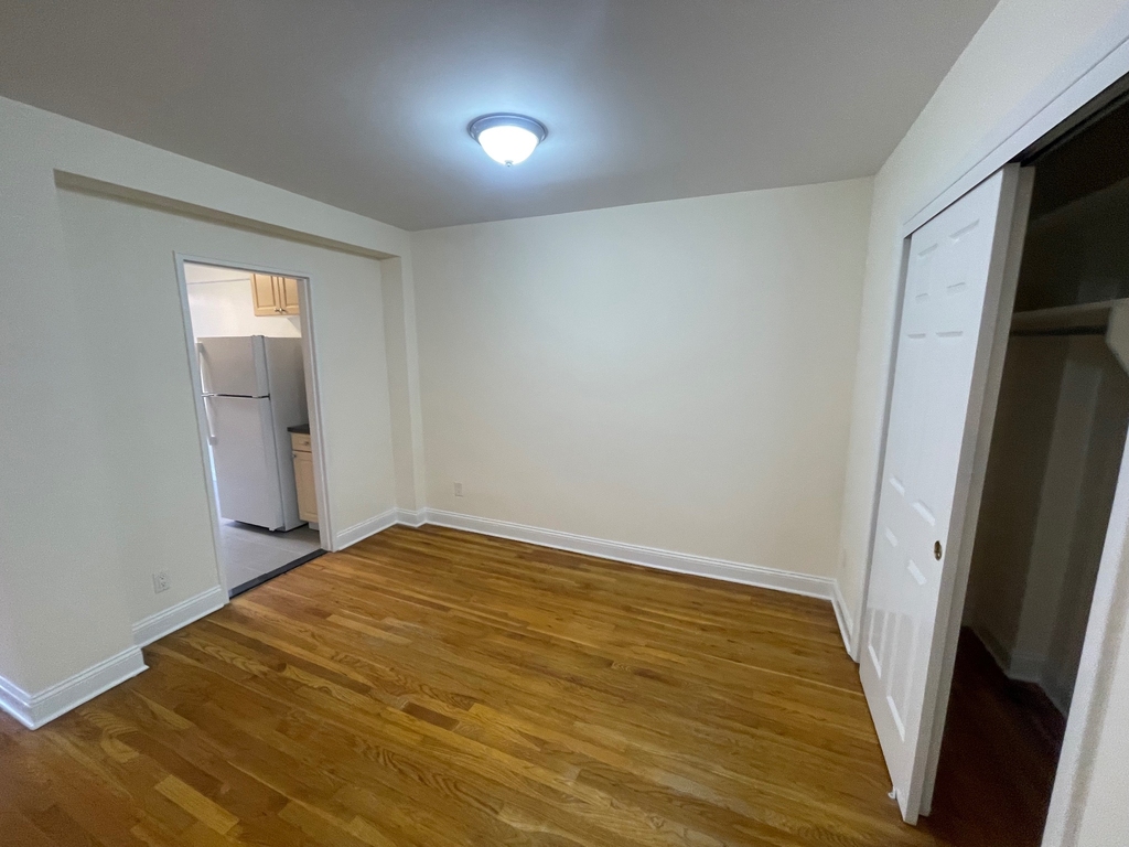 Apartment 150th Street Queens, NY 11367, MLS-RD5436-10