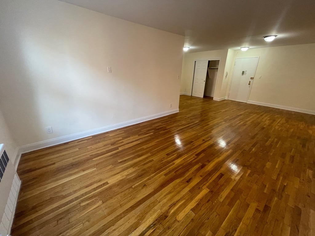 Apartment 150th Street Queens, NY 11367, MLS-RD5436-13