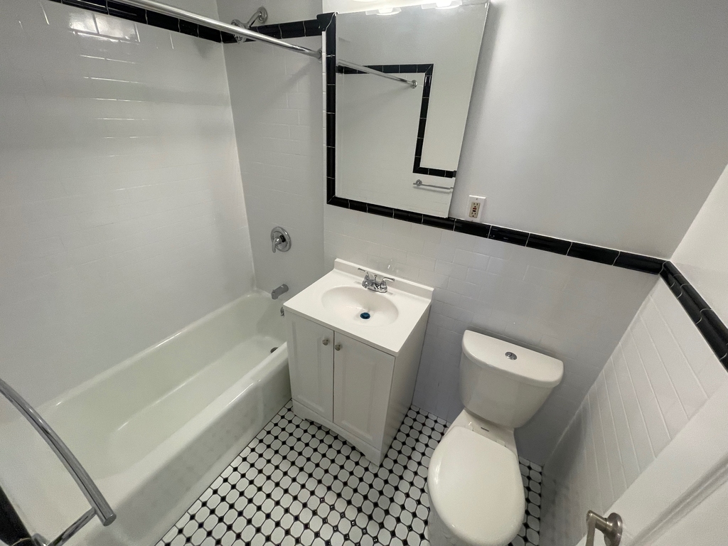 Apartment 150th Street Queens, NY 11367, MLS-RD5436-21