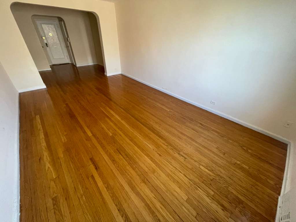 Apartment Wetherole Street  Queens, NY 11374, MLS-RD5440-14