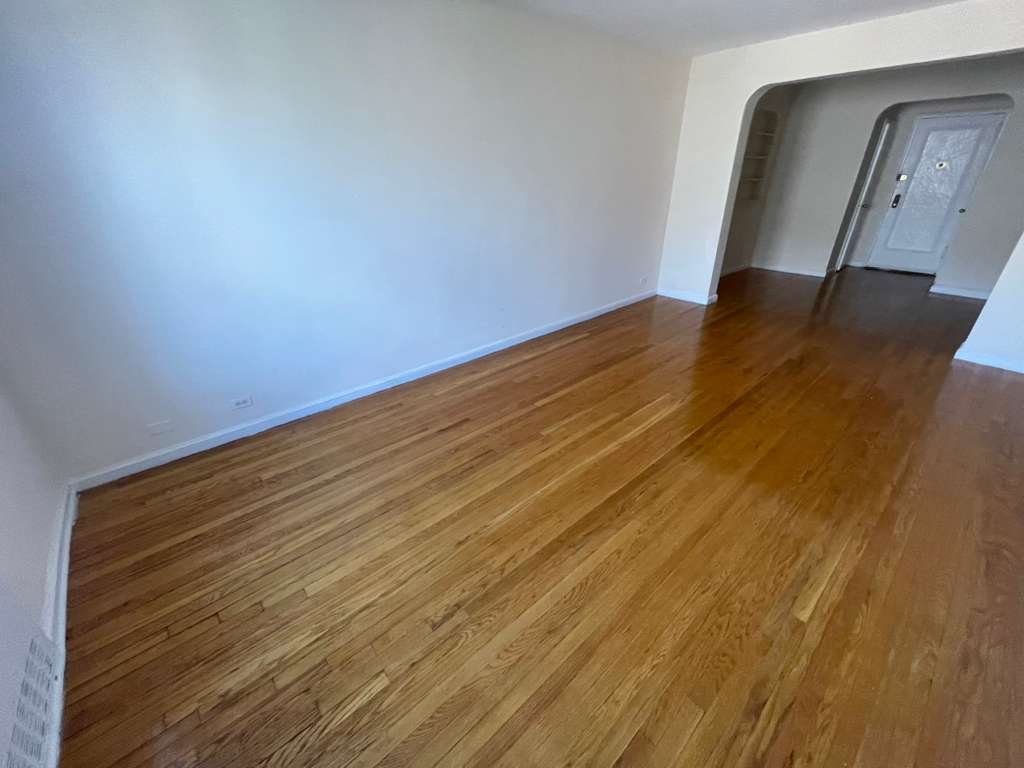 Apartment Wetherole Street  Queens, NY 11374, MLS-RD5440-15