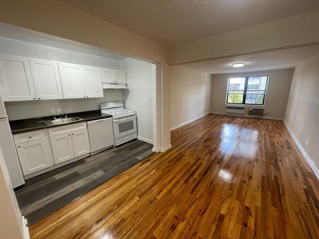 Apartment 103rd Street  Queens, NY 11375, MLS-RD5460-3