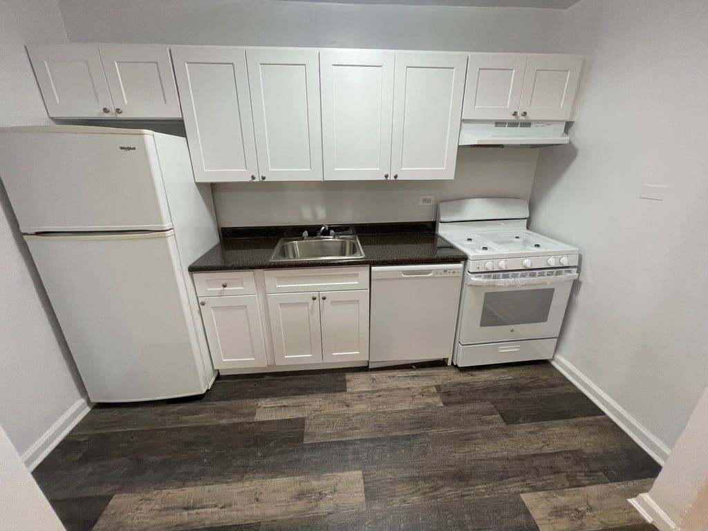 Apartment 103rd Street  Queens, NY 11375, MLS-RD5460-4