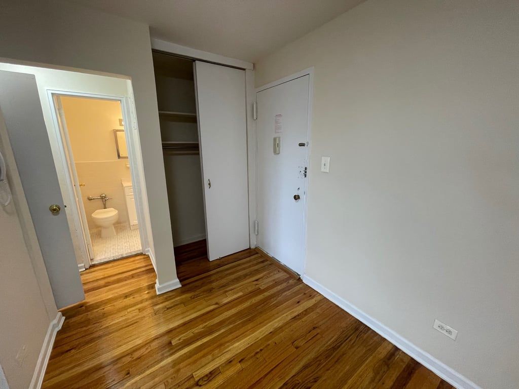 Apartment 103rd Street  Queens, NY 11375, MLS-RD5460-6
