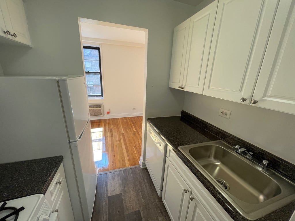 Apartment 67th Drive Queens, NY 11375, MLS-RD5462-5