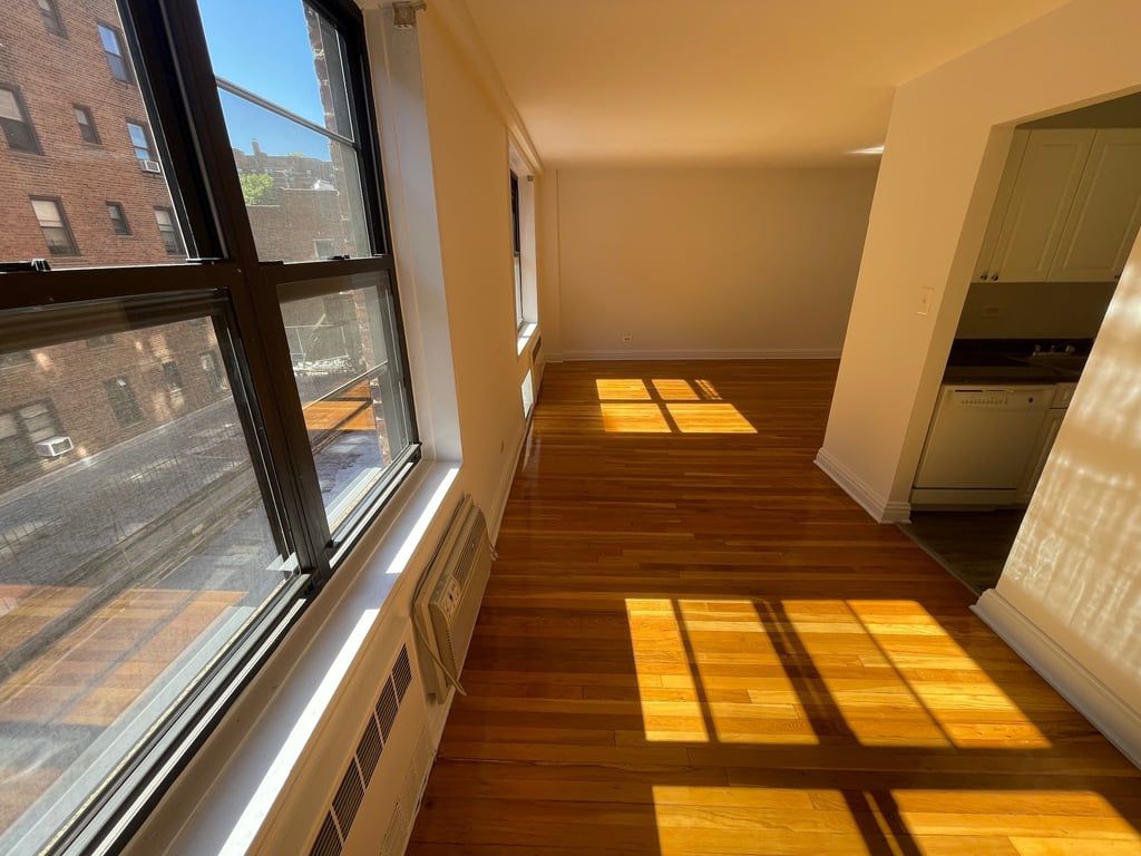 Apartment 67th Drive Queens, NY 11375, MLS-RD5462-13