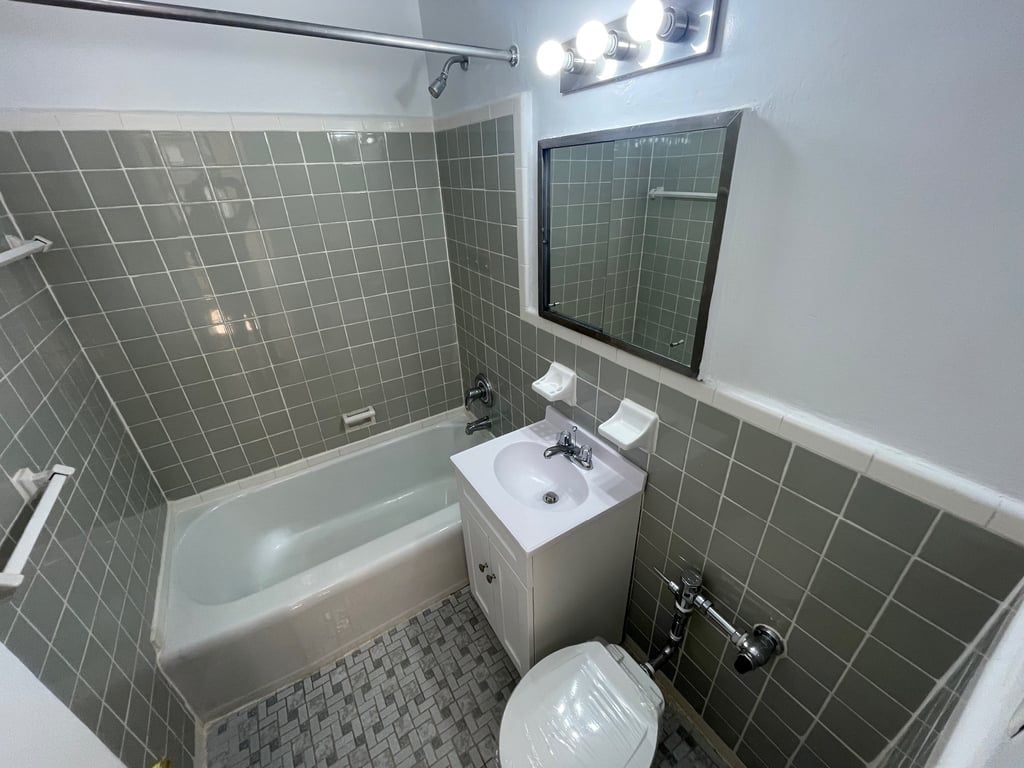 Apartment 67th Drive Queens, NY 11375, MLS-RD5462-19