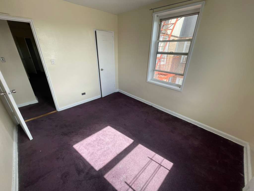 Apartment Daniels Street  Queens, NY 11435, MLS-RD5463-15