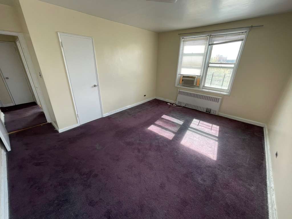 Apartment Daniels Street  Queens, NY 11435, MLS-RD5463-16