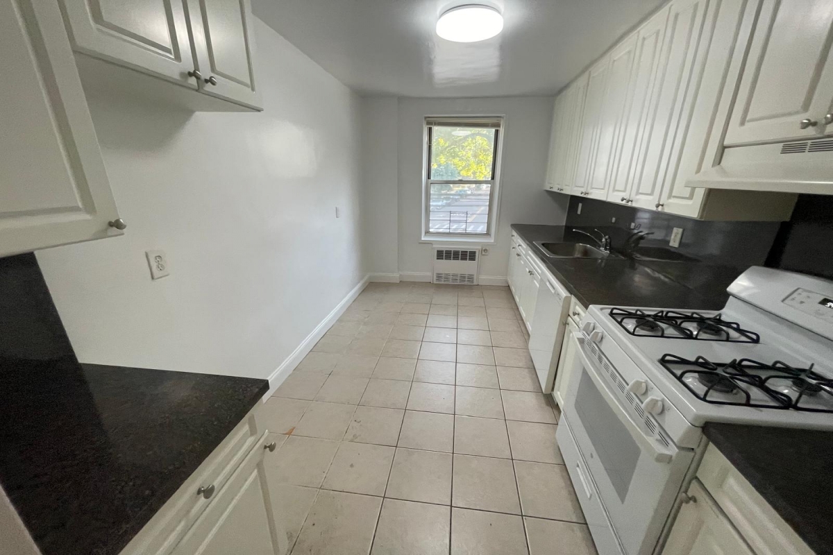 Apartment 150th Street  Queens, NY 11367, MLS-RD5465-3
