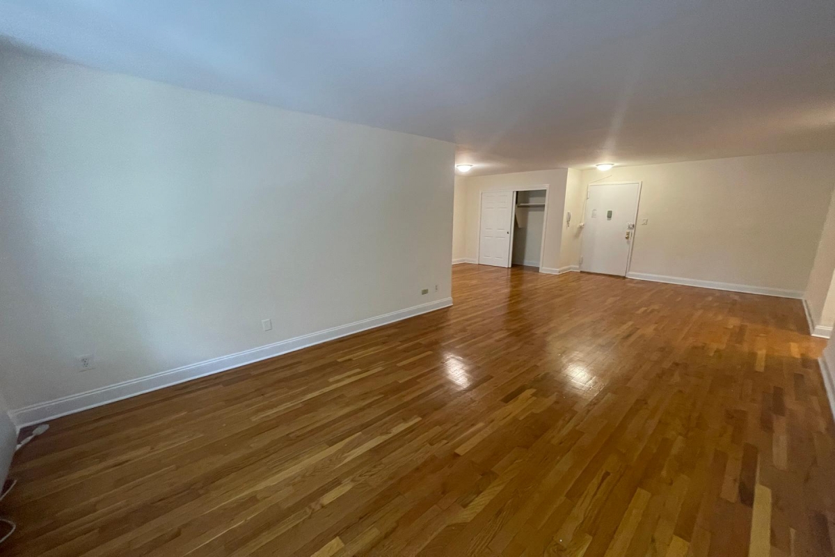 Apartment 150th Street  Queens, NY 11367, MLS-RD5465-10