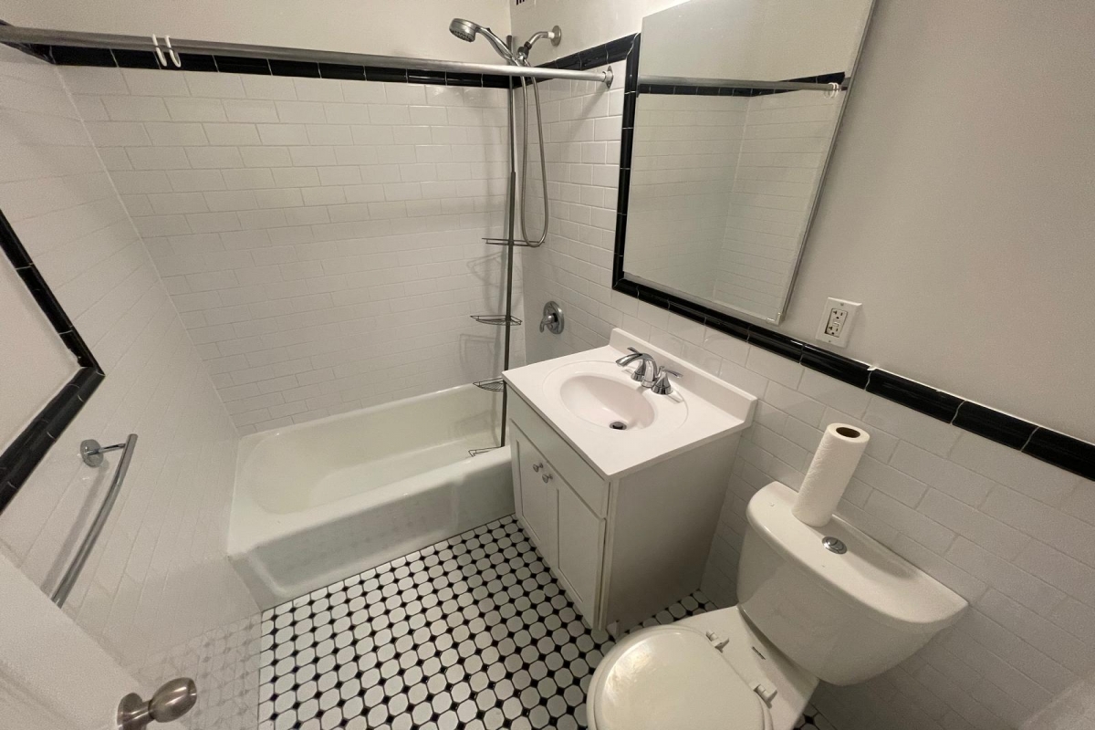 Apartment 150th Street  Queens, NY 11367, MLS-RD5465-13
