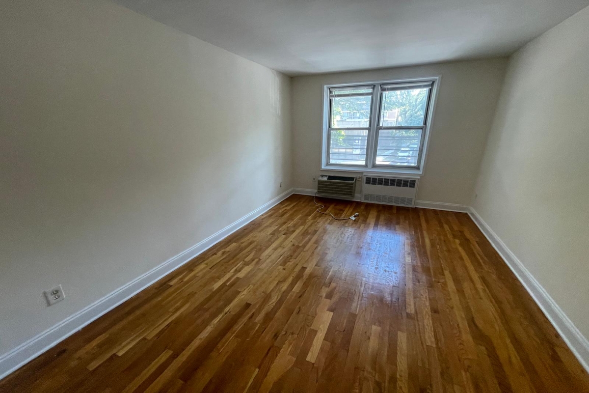Apartment 150th Street  Queens, NY 11367, MLS-RD5465-15
