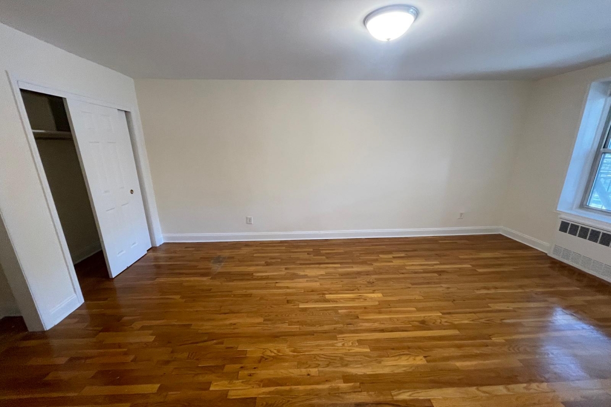 Apartment 150th Street  Queens, NY 11367, MLS-RD5465-18