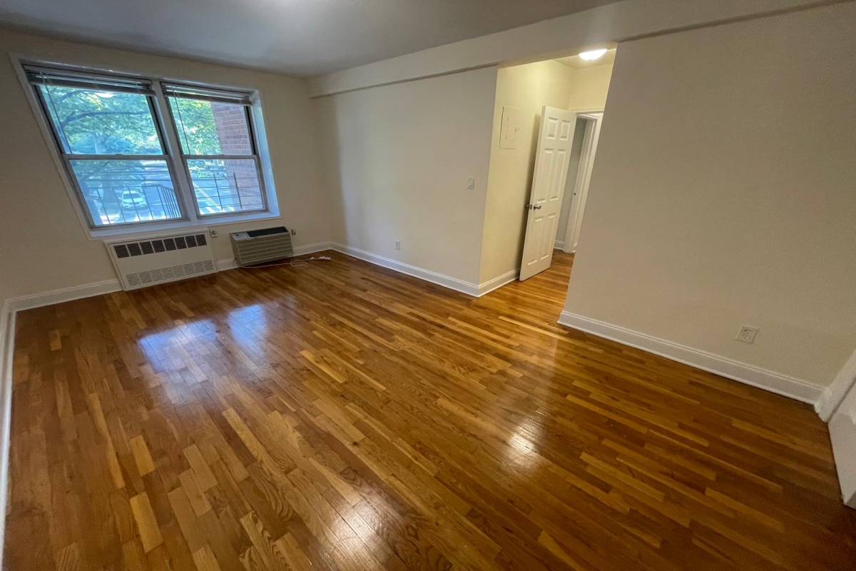 Apartment 150th Street  Queens, NY 11367, MLS-RD5465-19