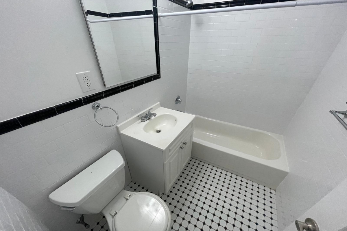 Apartment 150th Street Queens, NY 11367, MLS-RD5469-19