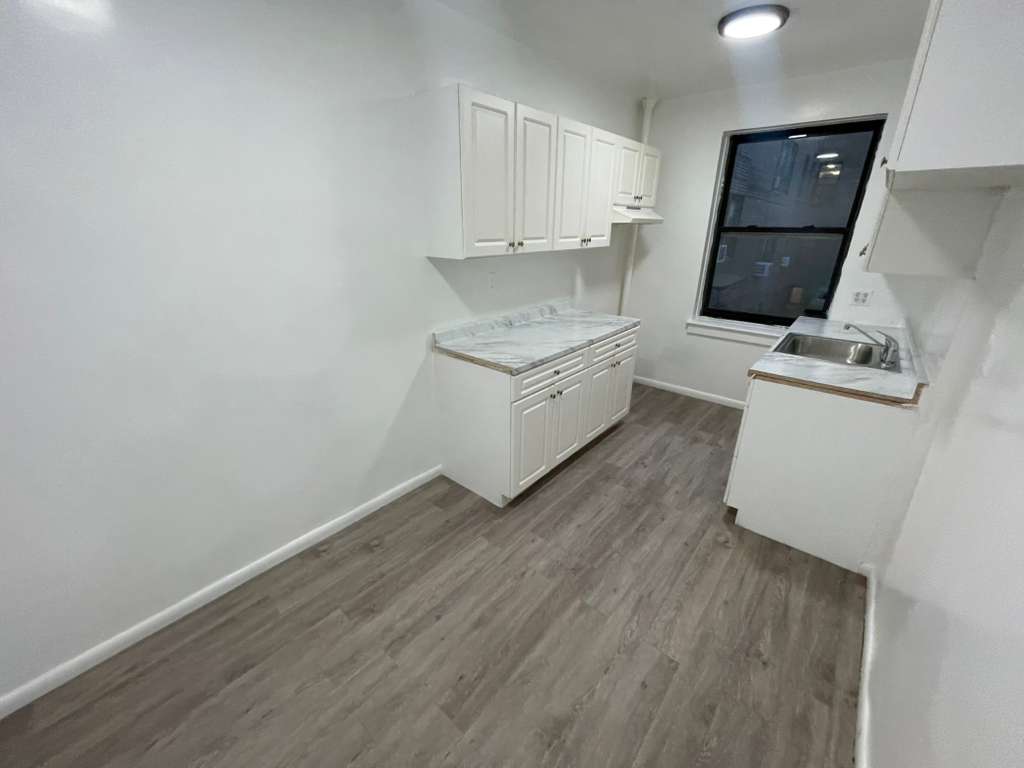 Apartment 102nd Street  Queens, NY 11374, MLS-RD5492-2