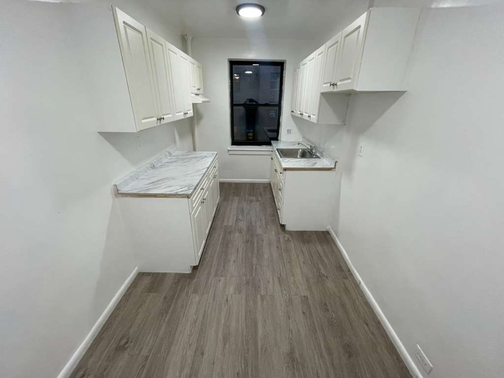 Apartment 102nd Street  Queens, NY 11374, MLS-RD5492-3