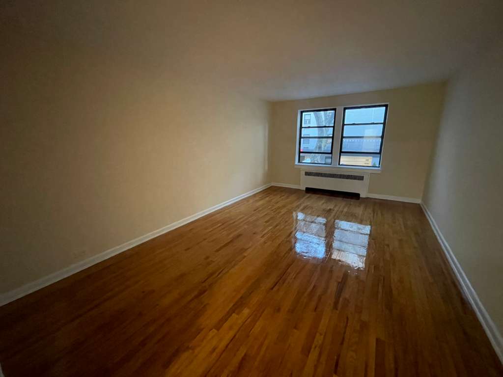 Apartment 102nd Street  Queens, NY 11374, MLS-RD5492-9