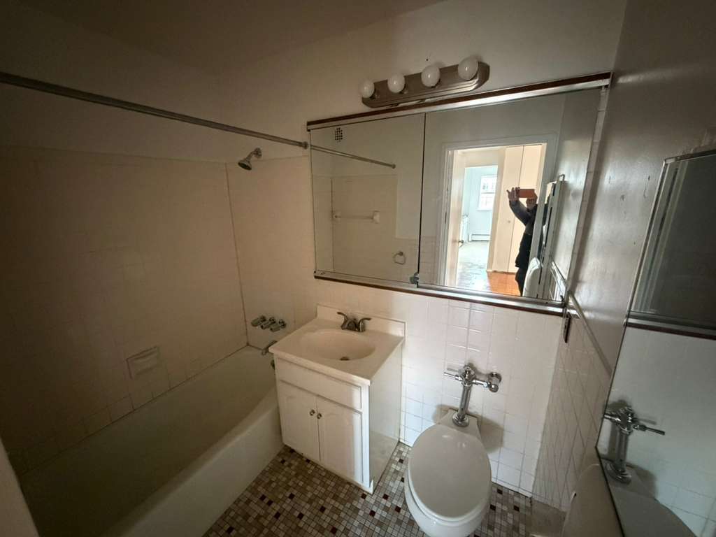 Apartment 98th Place  Queens, NY 11374, MLS-RD5495-20