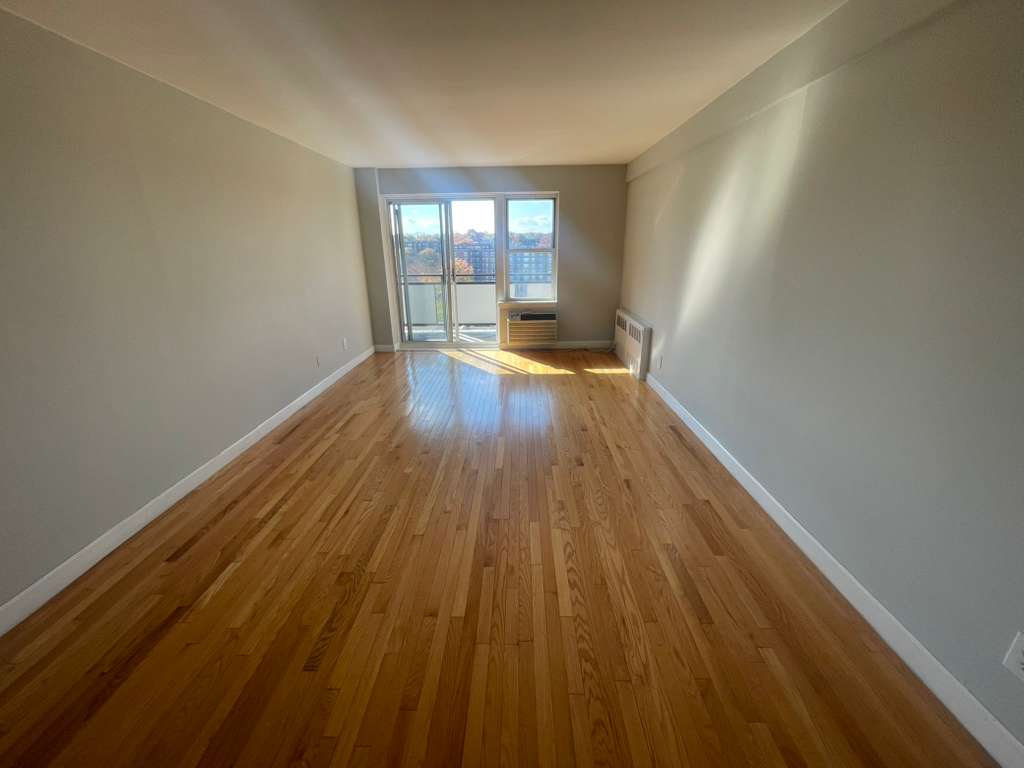 Apartment Bell Blvd  Queens, NY 11360, MLS-RD5499-8