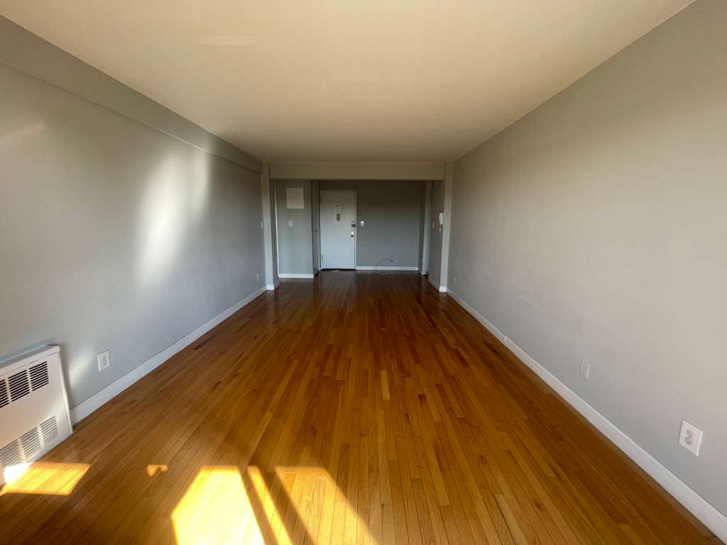 Apartment Bell Blvd  Queens, NY 11360, MLS-RD5499-12