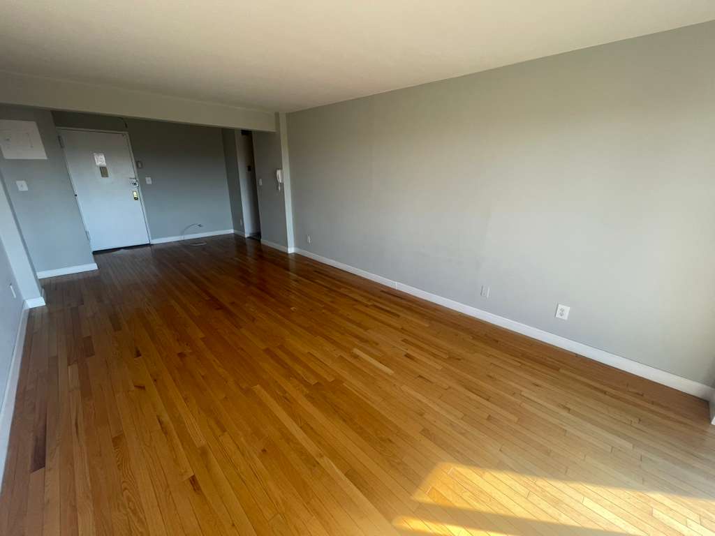 Apartment Bell Blvd  Queens, NY 11360, MLS-RD5499-14