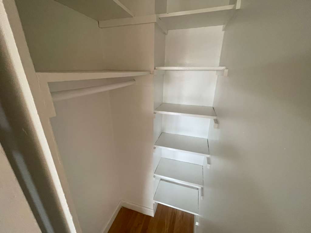 Apartment Bell Blvd  Queens, NY 11360, MLS-RD5499-17