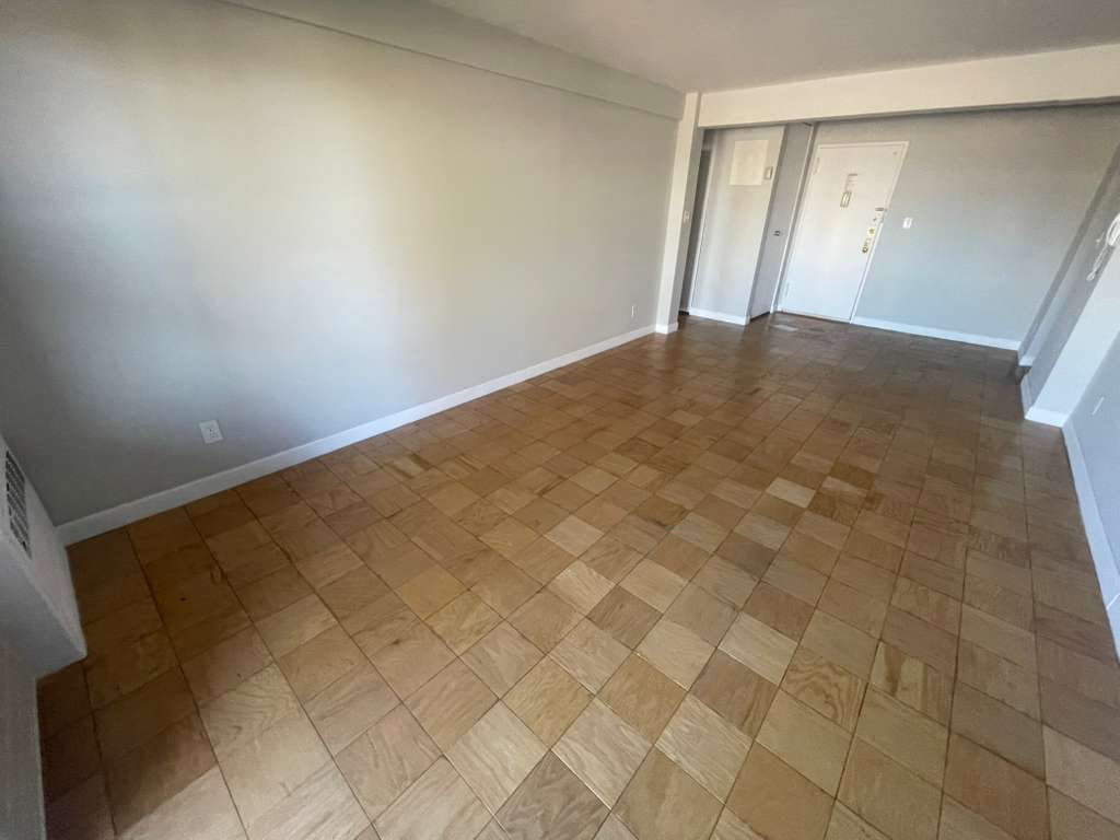 Apartment Bell Blvd  Queens, NY 11360, MLS-RD5501-6