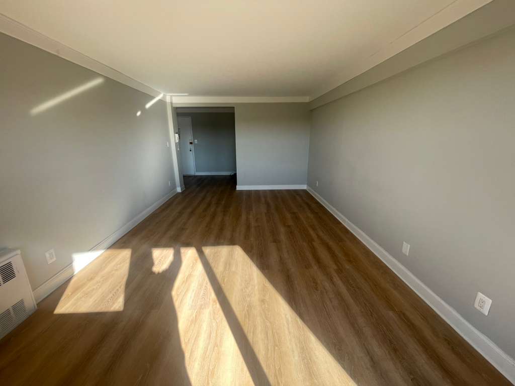 Apartment Bell Blvd  Queens, NY 11360, MLS-RD5502-13