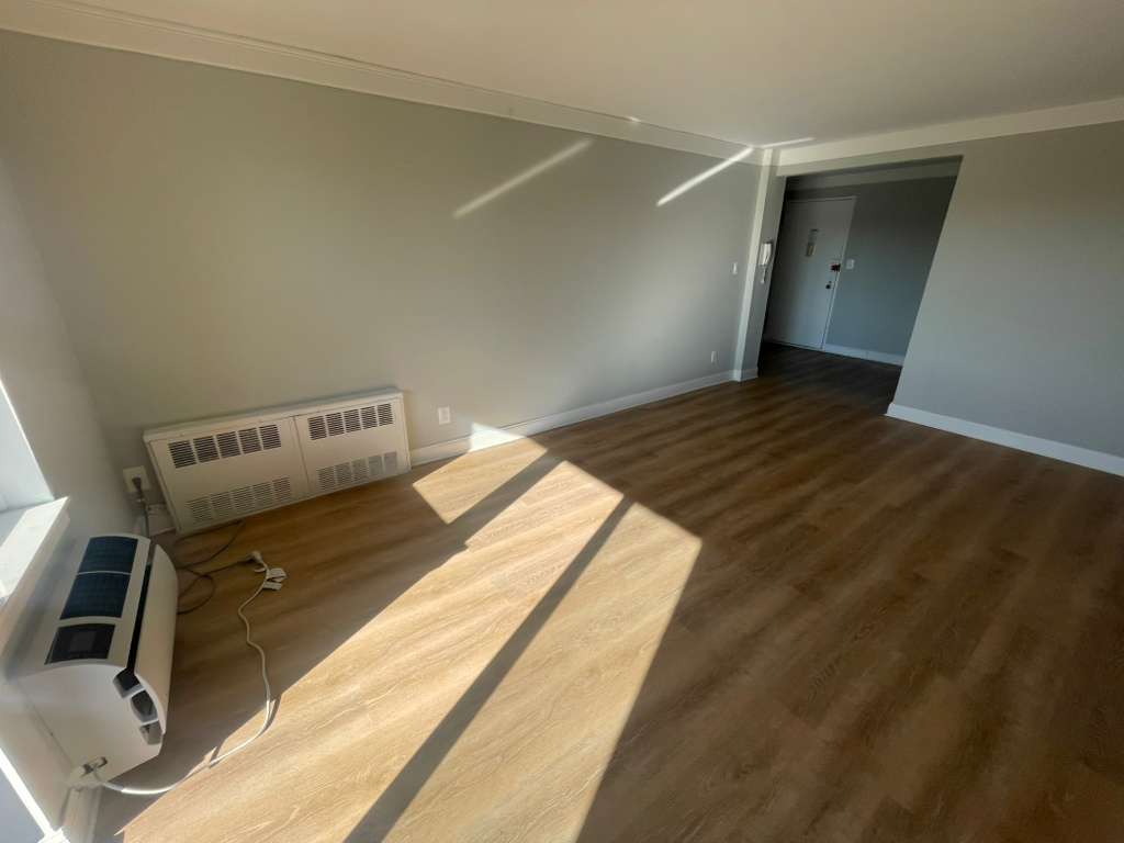 Apartment Bell Blvd  Queens, NY 11360, MLS-RD5502-14