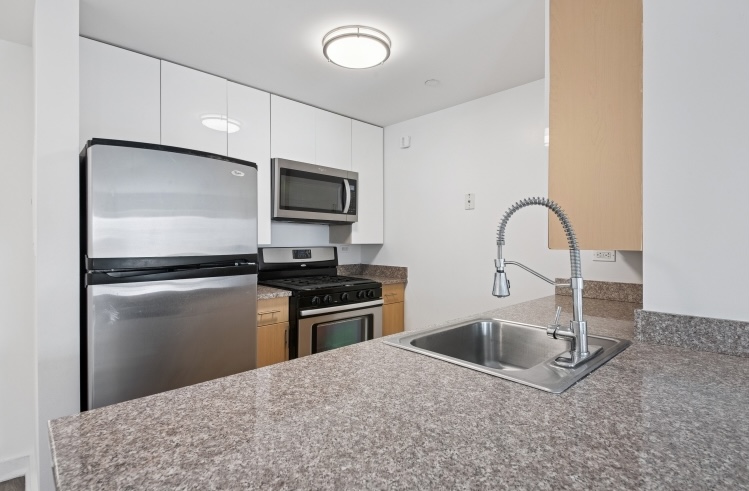 Apartment 89th Avenue  Queens, NY 11432, MLS-RD5513-3