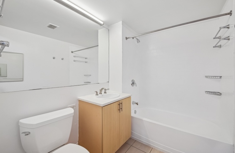 Apartment 89th Avenue  Queens, NY 11432, MLS-RD5513-8