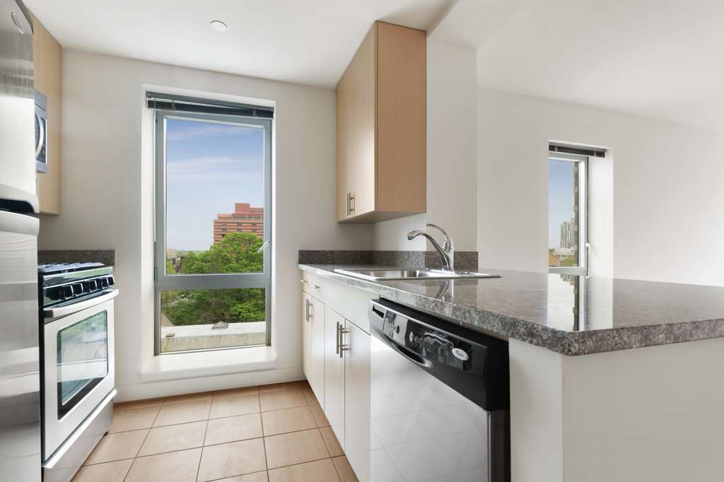 Apartment 89th Avenue  Queens, NY 11432, MLS-RD5514-7